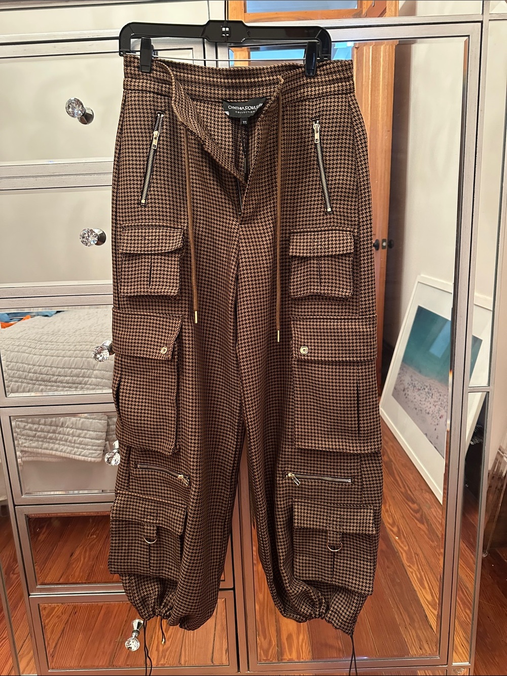 Cynthia Rowley Brown Houndstooth Wide-Leg Cargo Pants - Picture 3 of 4